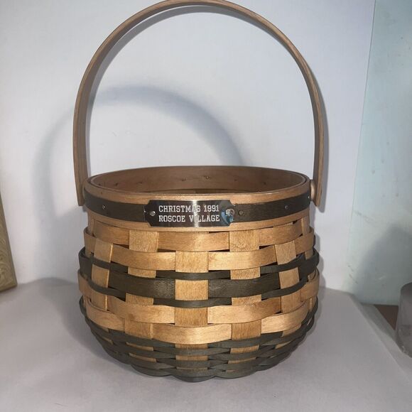 Royce Croft Other - Vintage 1991 Christmas Royce Craft Roscoe Village Basket Signed DJR